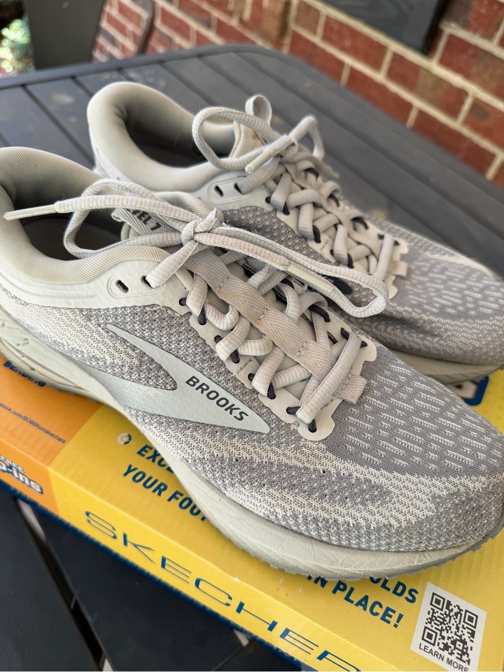 Brooks Men's Neutral Running Sneakers in Light Gray and White